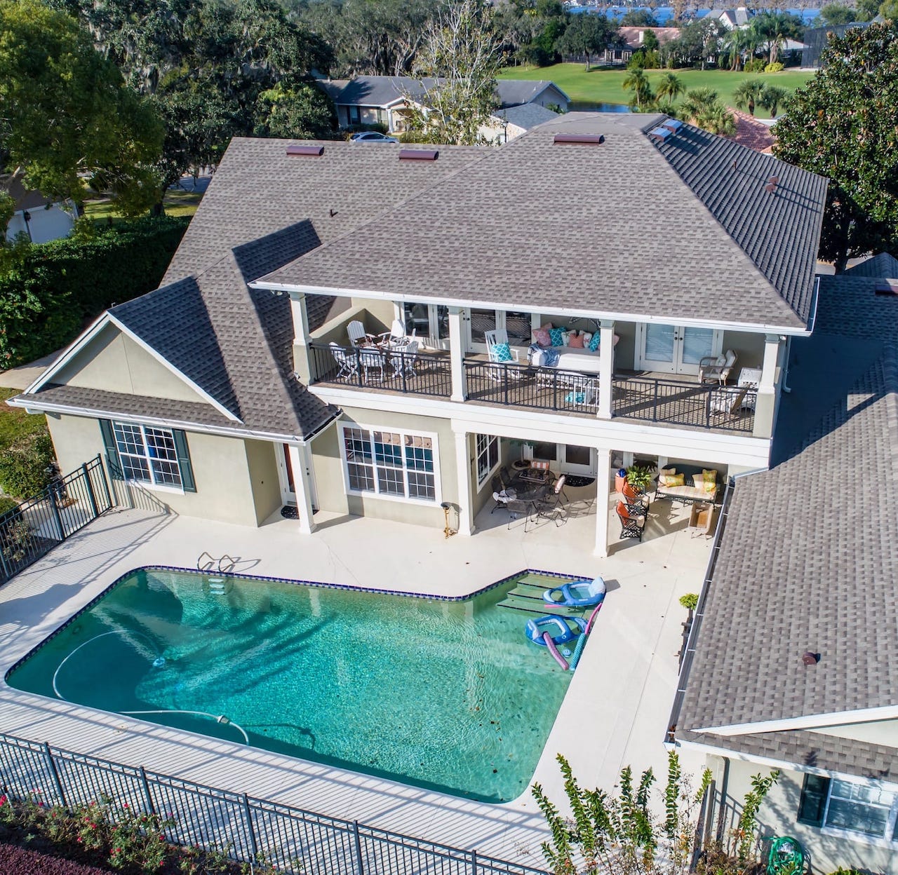 Residential roof by Schick Roofing